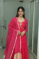 Chandhini Chowdary Pics
